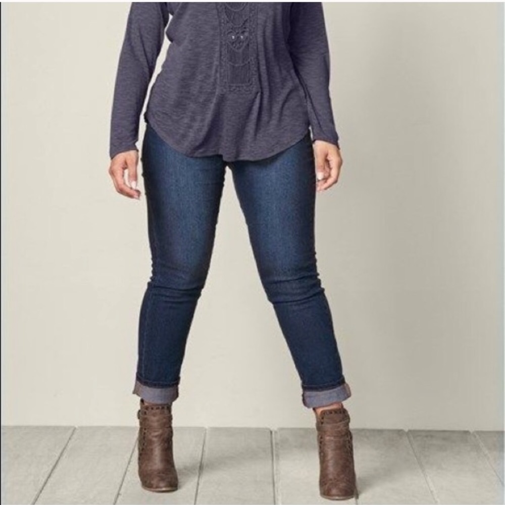 ⚠️LAST CHANCE SALE‼️ 🆕Curvy Skinny Jeans